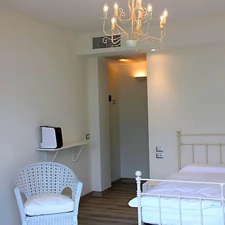 Oliveto Bed & Breakfast 3*